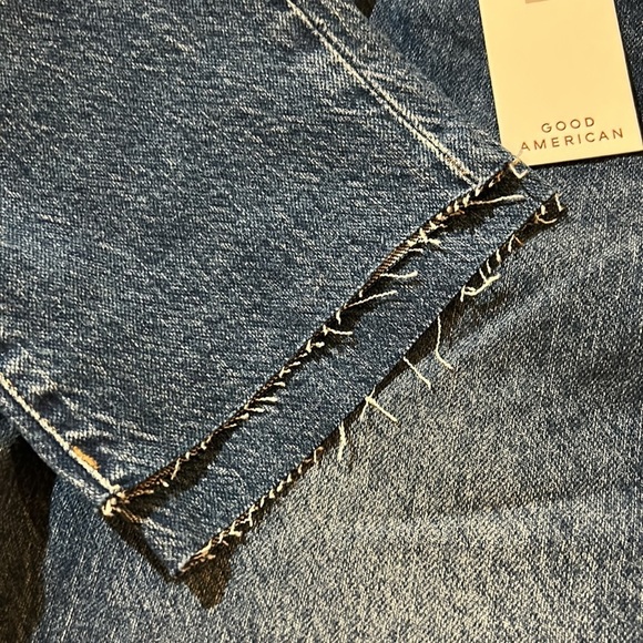 Good American Classic Hi Rise Jeans. 6/28. NWT - Picture 4 of 10